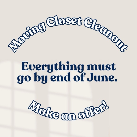 Mock Neck Sweater Medium - Picture 7 of 7